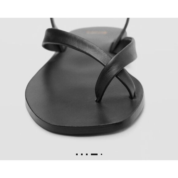MNG by Mango Black Leather Strappy toe loop Sandals Women’s EU 39 NEW